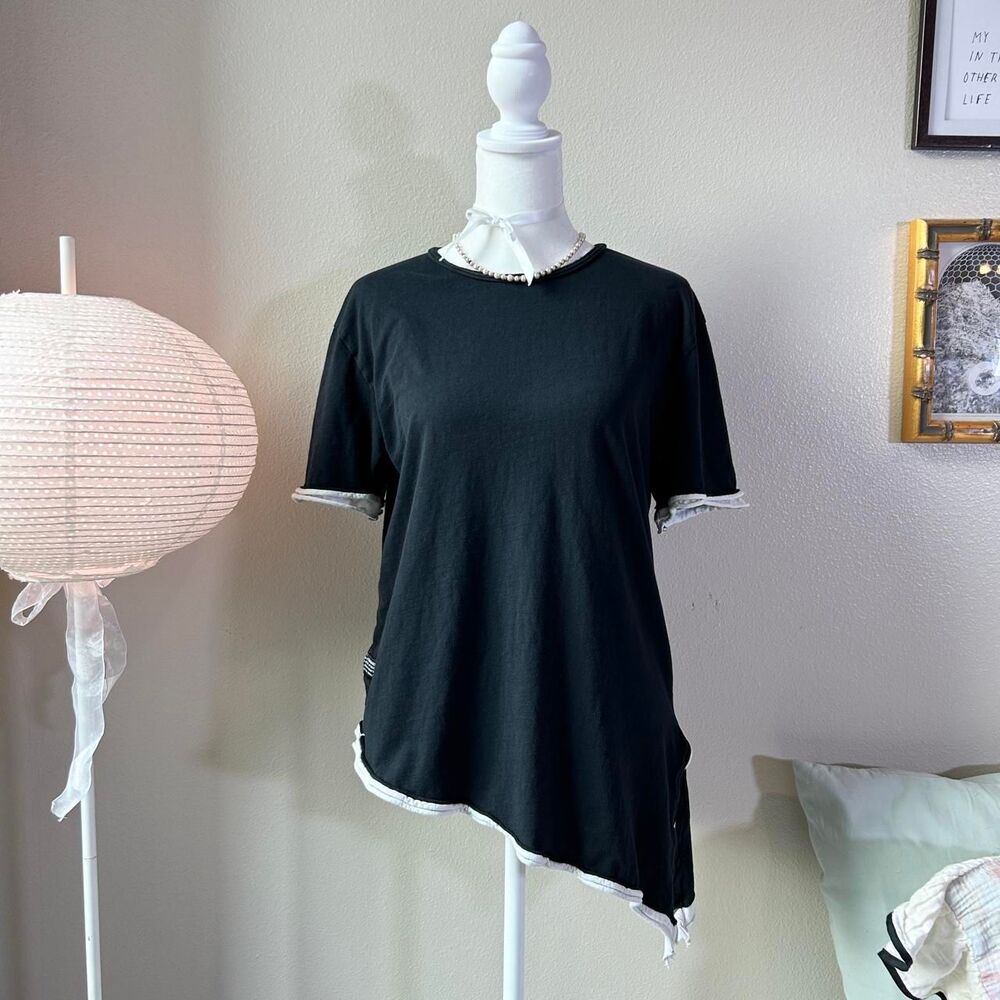 BLK 4 black contrast trim asymmetrical tee M